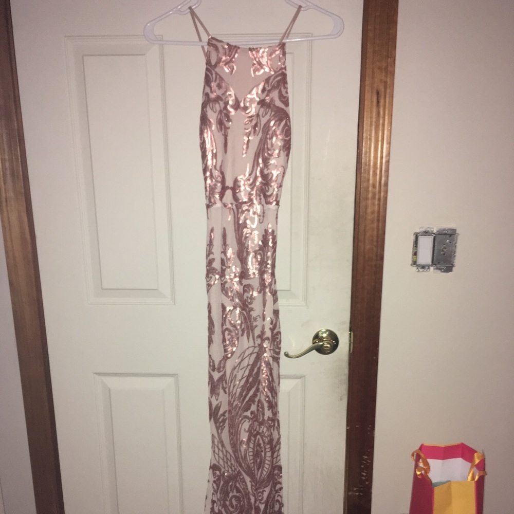 Long nude pink prom dress